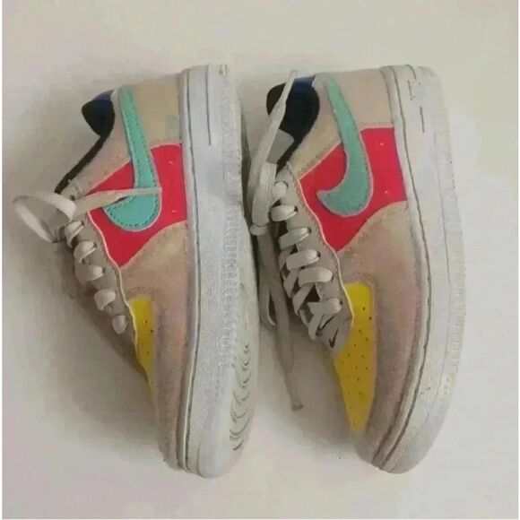 Nike Kids Multicolor Sneakers - Picture 8 of 13